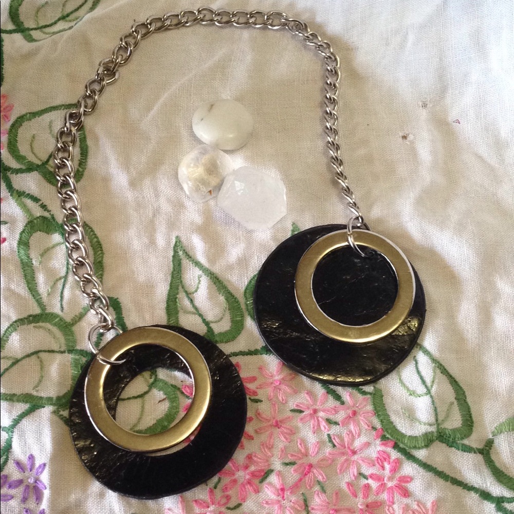 Statement necklace
